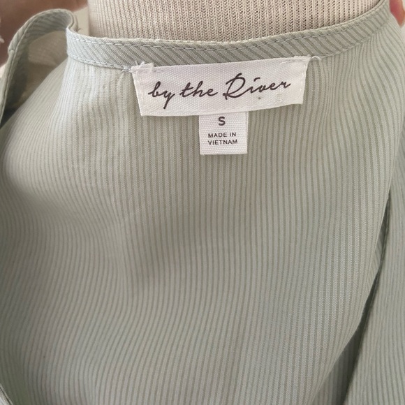 Romantic Milkmaid Style Dress - Picture 10 of 10